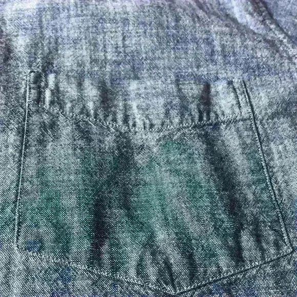 Gap men’s long sleeve collared, button-down, casual shirt - Picture 3 of 4